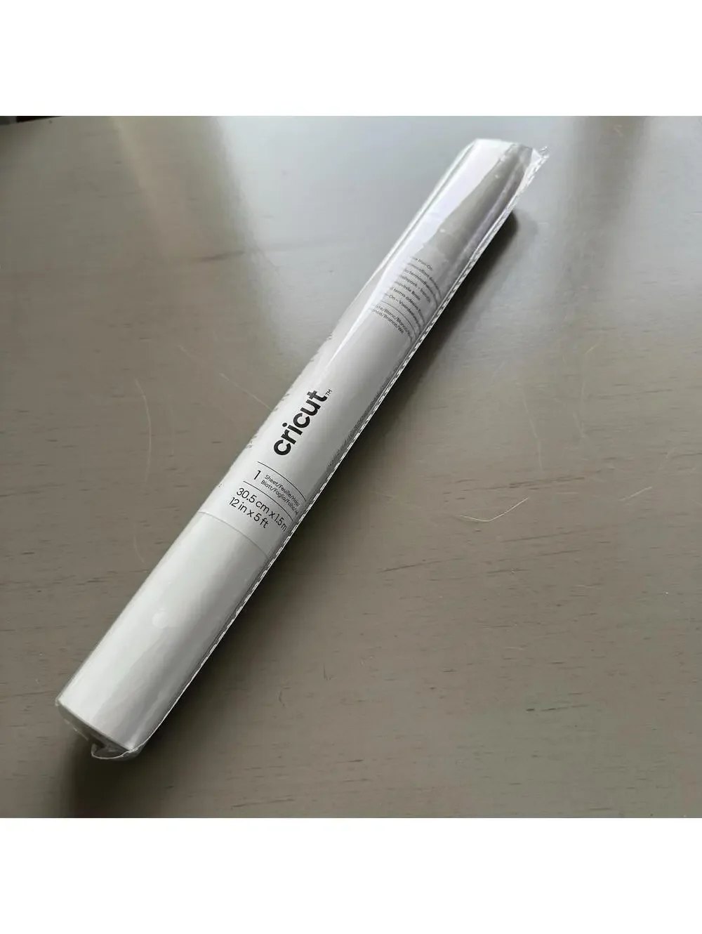 Cricut Iron-on Heat Transfer Vinyl In White 12inx5ft Brand New In Packaging